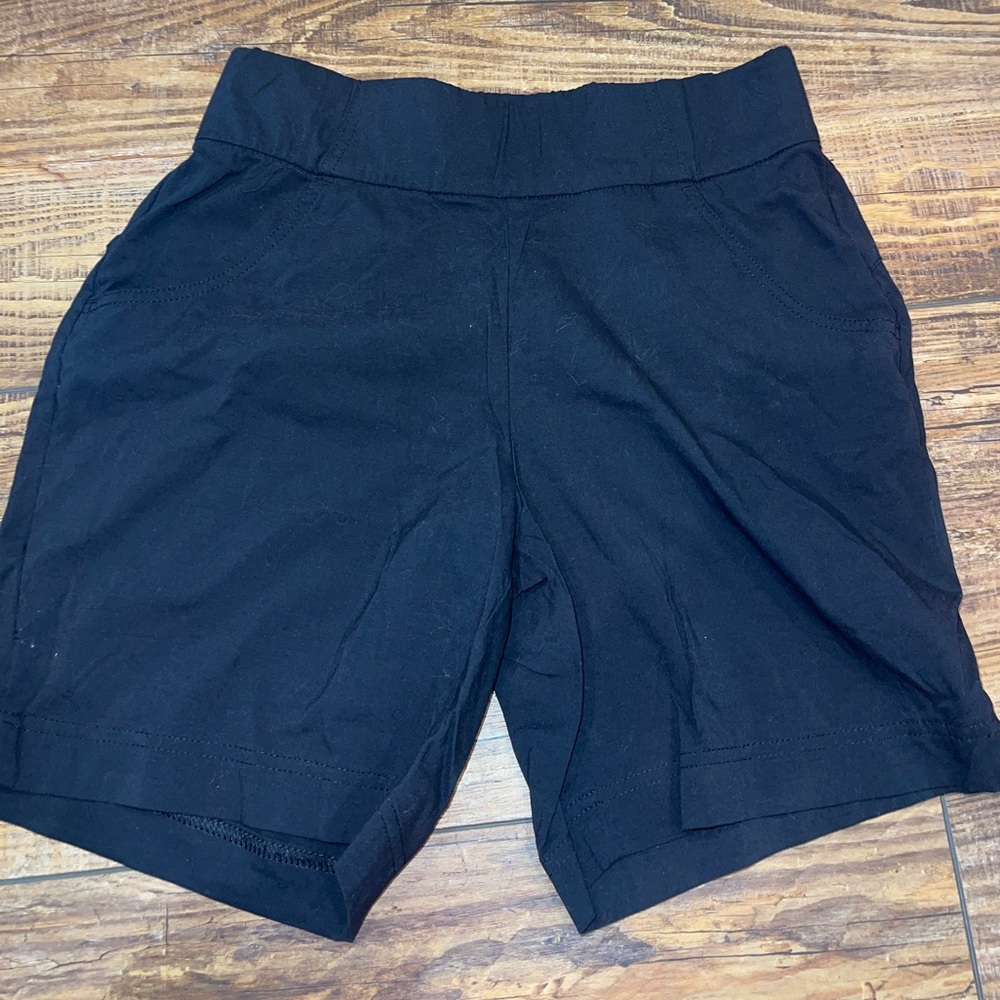 Navy blue Columbia outdoor shorts